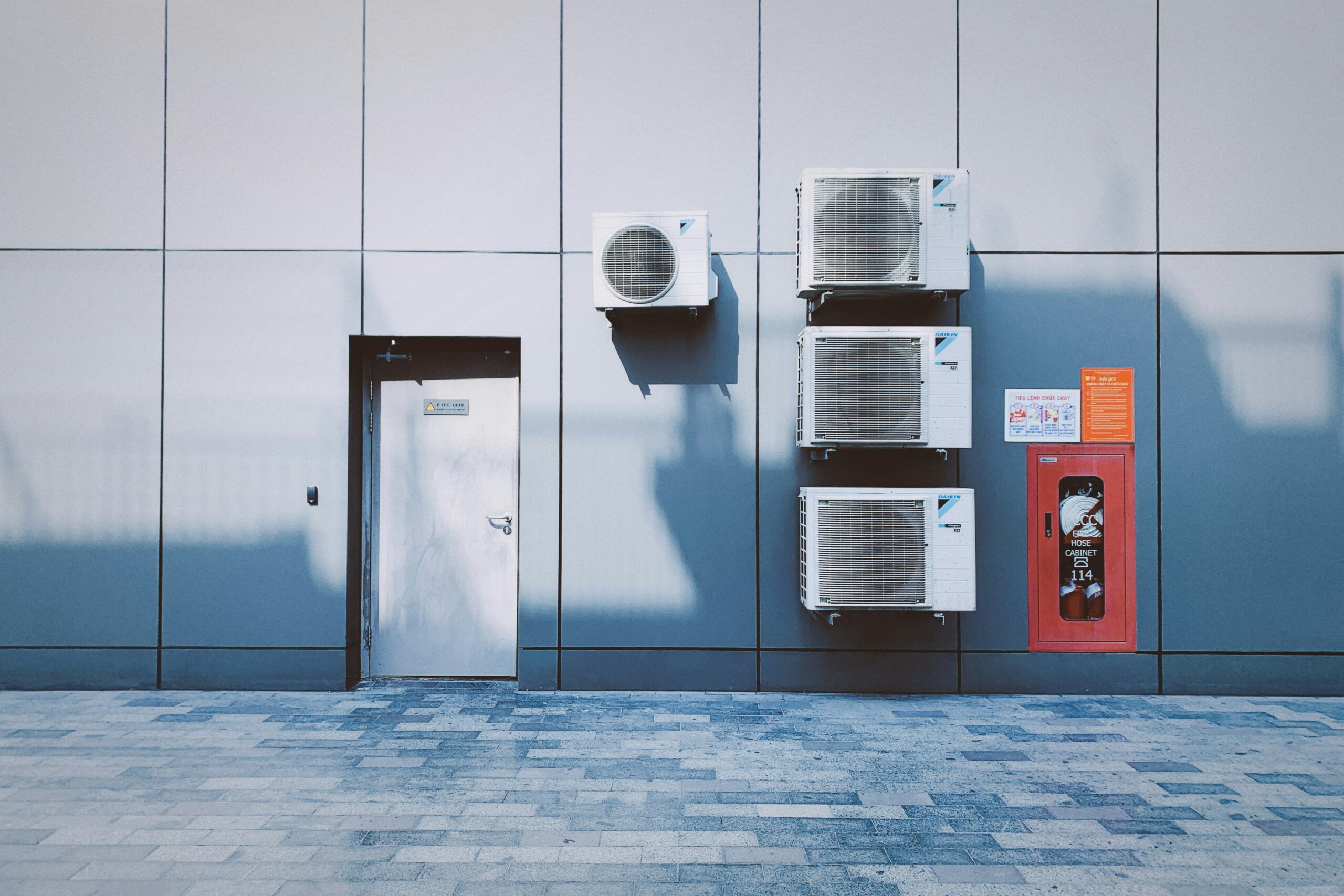 Commercial HVAC installation Chennai
VRF AC system installation
Blue Star ductable AC installation